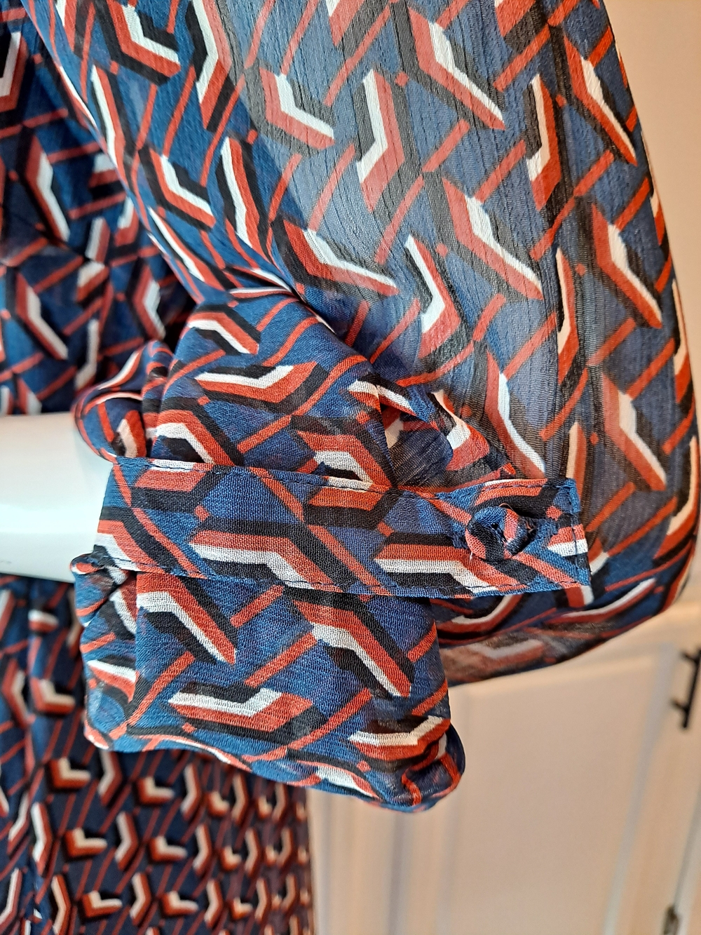 DR2 Navy Black White Orange Geometric Printed Midi Shirt Dress Tie Waist Lined - Picture 6 of 12